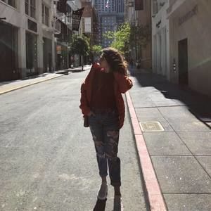 Meet your Posher, Minal